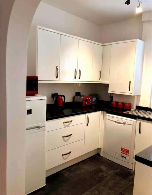 Sunny Seaside Beach House Lytham Centre Sleeps 8 Lytham St Annes Extérieur photo